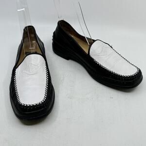 STUART WEITZMAN black and white loafer